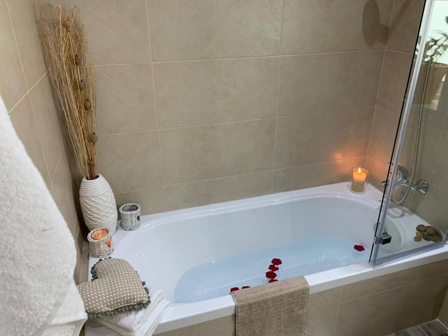 Fl 3 Ta'Lonza Luxury With Hot Tub By Homely Mellieha Exterior photo